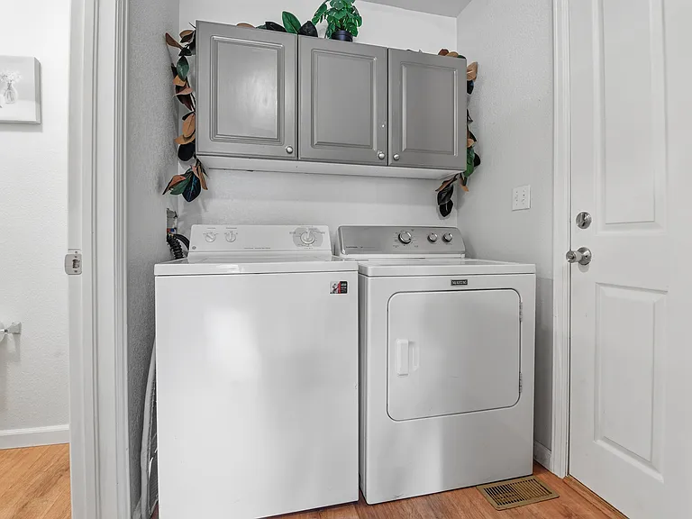 1706 Lake Shore Pl — Photo 14