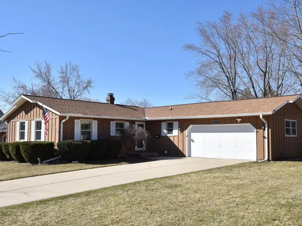 617 Summit DRIVE, Port Washington, WI 53074