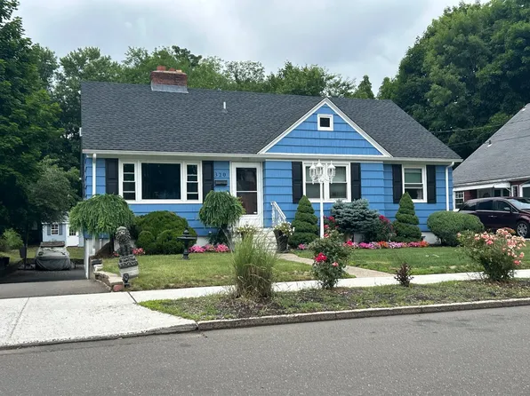 320 Fairview Ave, Hamden, CT 06514