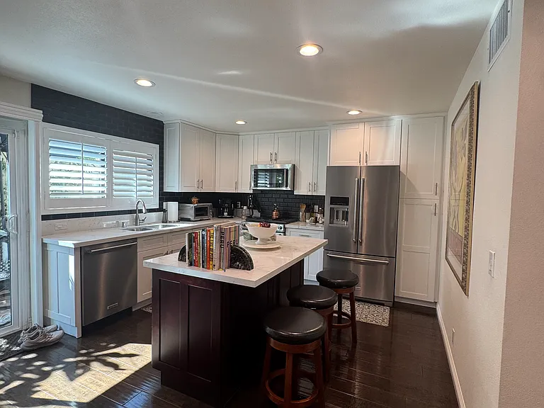 6801 Valley Circle Blvd #20 — Photo 4