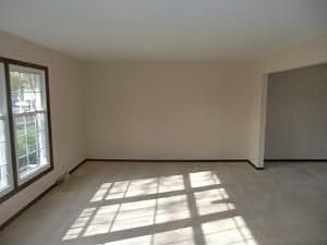 2nd image of 6S461 Bridlespur Dr