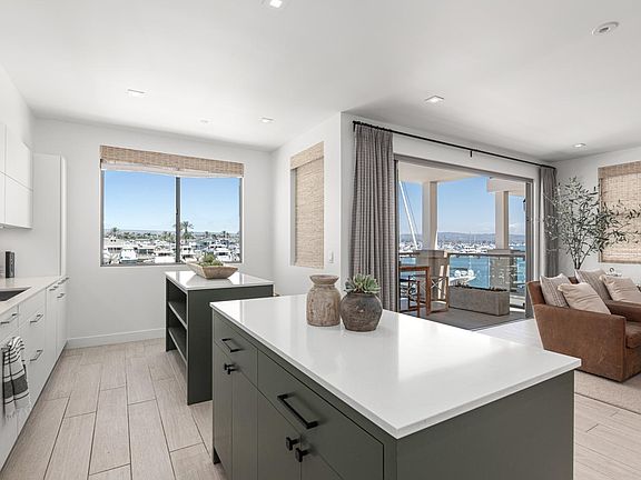 3rd image of 2240 Newport Blvd #201