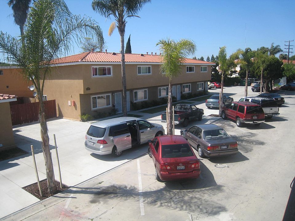 5 Townhouse Units
