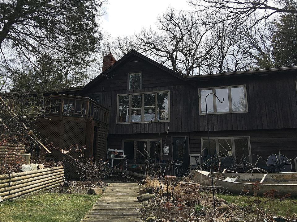 2nd image of 3520 Rum River Dr
