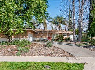 23055 Strathern St, Canoga Park, CA 91304