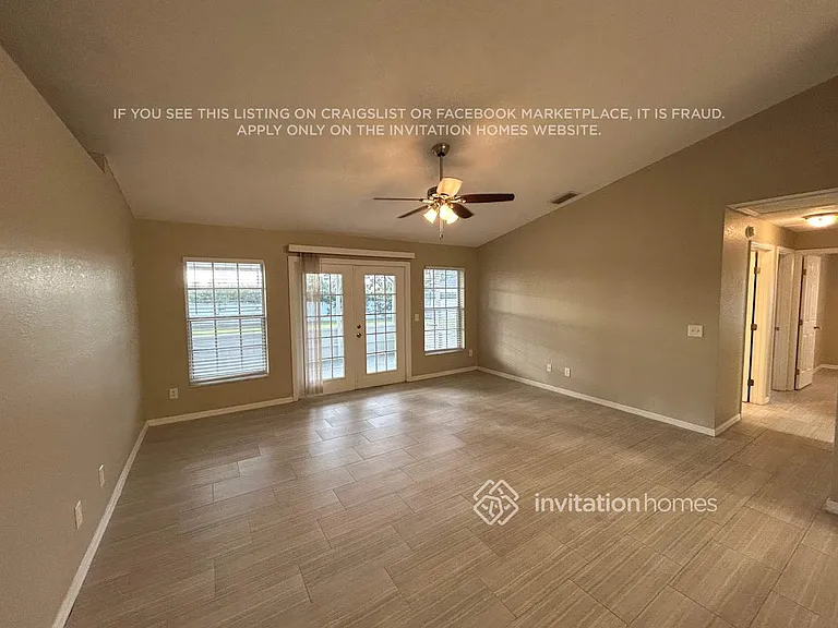 3211 Grand Pines Dr — Photo 2