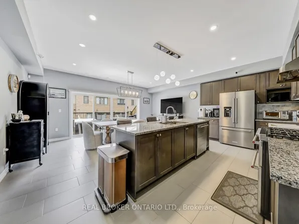 10937 Victoria Square Blvd, Markham, ON L6C 0Z3