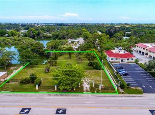 1032 Pine St, Englewood, FL 34223