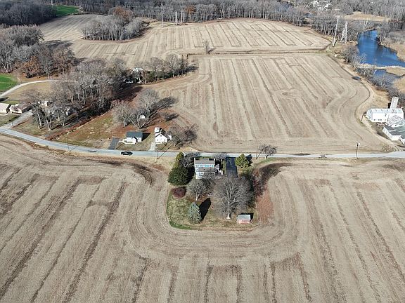 5th image of 99 Humphreys Ave