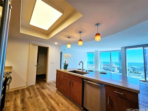 555 South St #2105, Honolulu, HI 96813