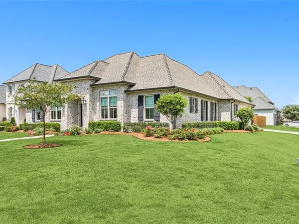 114 Kellywood Ct, Belle Chasse, LA 70037