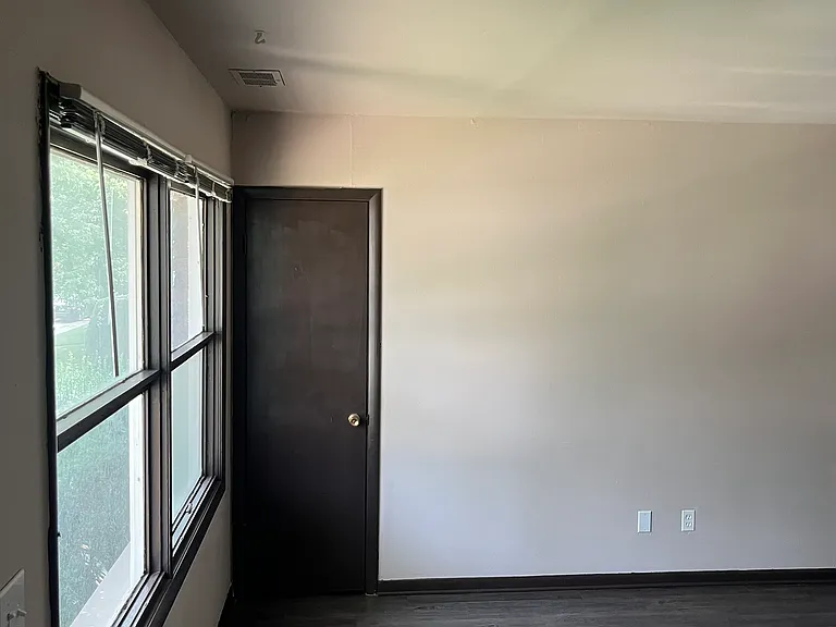 812 N Gladstone Ave #C — Photo 11