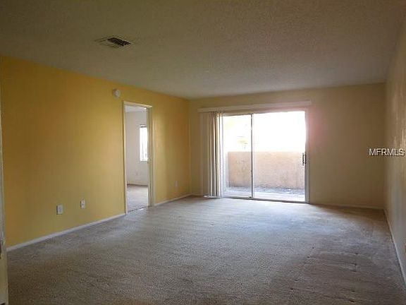 2nd image of 634 Kenwick 105 Cir