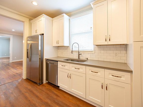 2nd image of 601 Carlton Ave #A