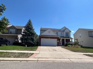 2652 Lovington Ln, Waterford, MI 48329