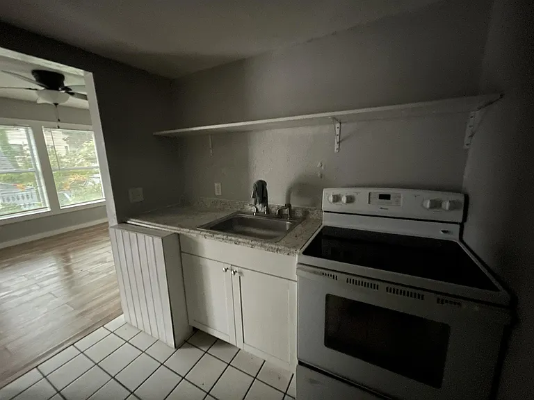 107 Washington St #5 — Photo 24