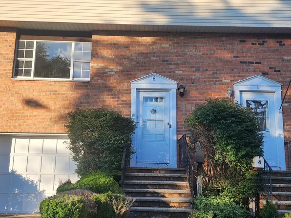 6 Catbird Ct, Lawrence Township, NJ 08648