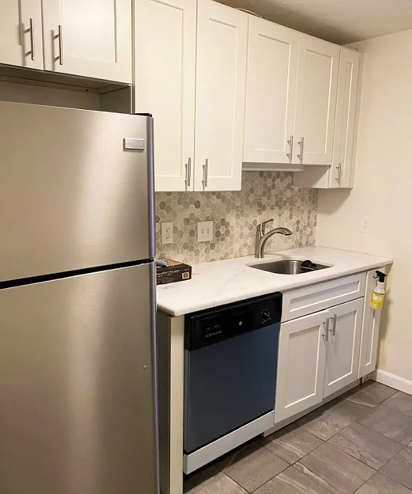31 Chelsea St #2