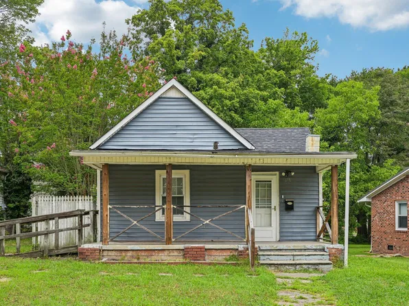 818 Dorsey Ave, Henderson, NC 27536