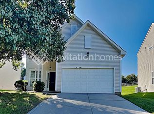 6916 Chieftain Dr, Charlotte, NC 28216