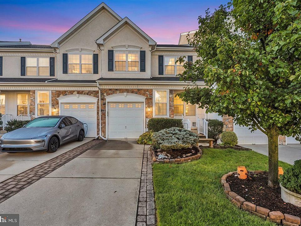1st image of 59 Weaver Dr