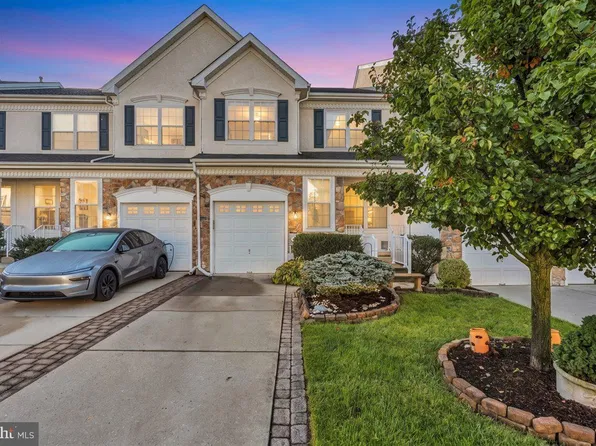 59 Weaver Dr, Marlton, NJ 08053