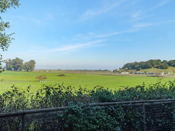 100 north Avenue #122, San Rafael, CA 94903