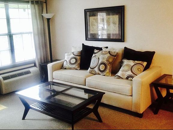 2nd image of 2236 Briarhurst Ln
