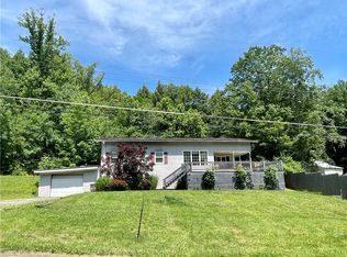 264 Hedgehog Ln, Bradford, PA 16701