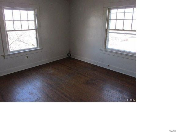 Another bedroom