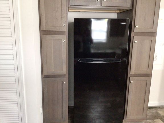 3rd image of 2 Willow Dr #131