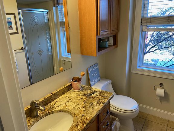 5th image of 333 Williams St Unit 6