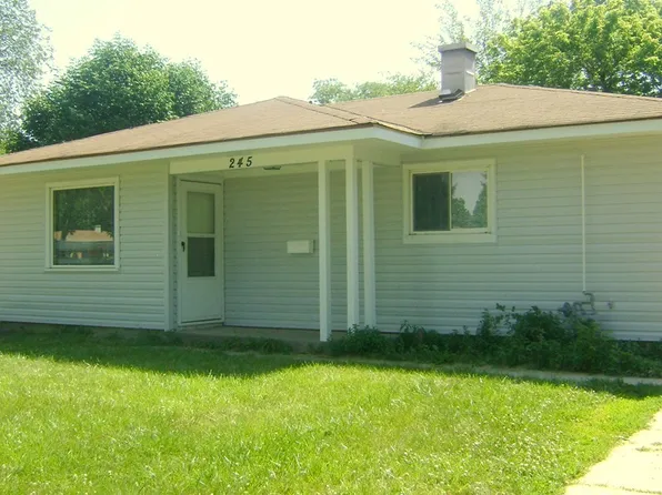 245 E Dennis Rd, Wheeling, IL 60090