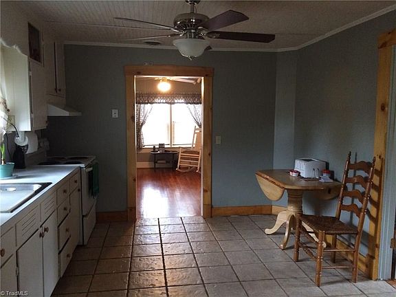 2nd image of 2406 S Scales St