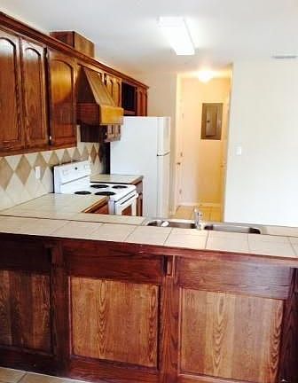 4th image of 1600 W Omni Ave #3