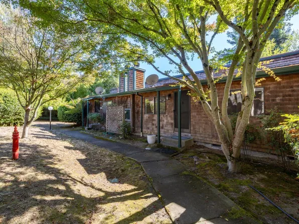 6 Pine Tree Circle, Cotati, CA 94931