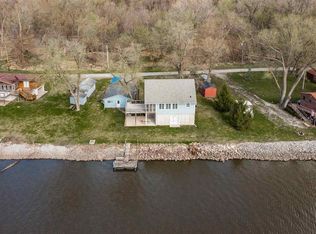 3068 River Front Est NE, Iowa City, IA 52240