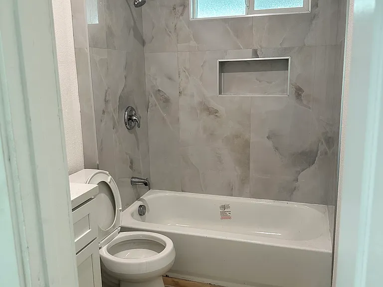 1222 W Shorb St #1 — Photo 6