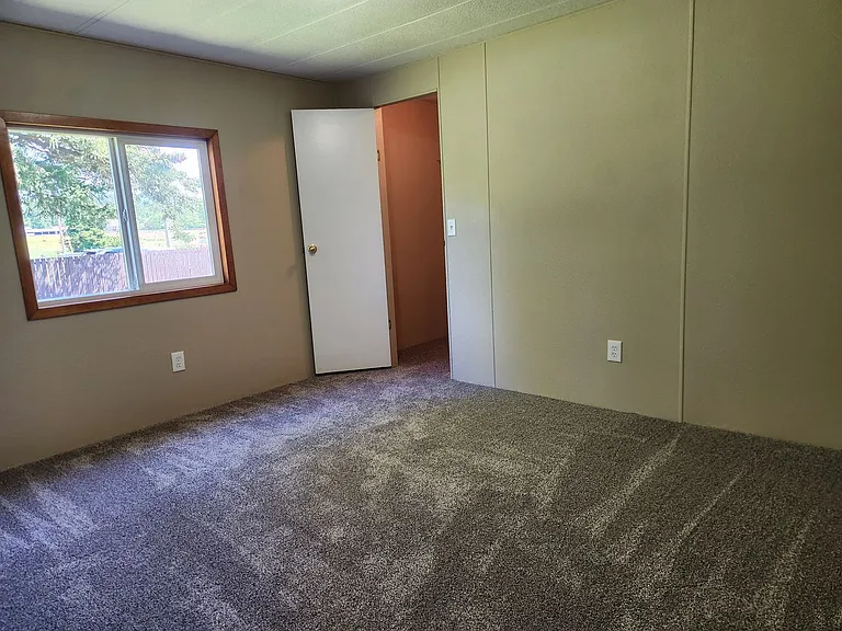 882 E Kelly Rd — Photo 15