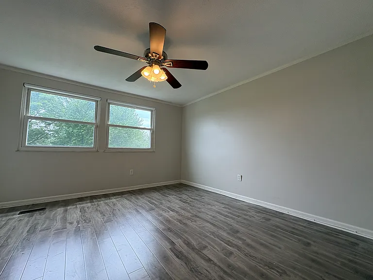 6613 Haydown Ct — Photo 8