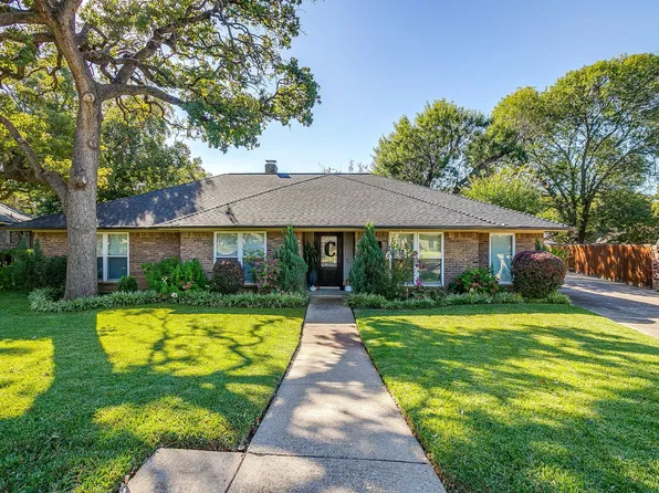 1026 Hazelwood Dr, Mansfield, TX 76063