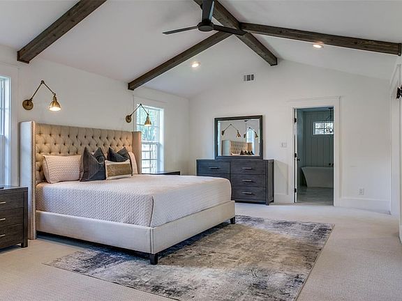 2nd image of 3728 Alta Vista Ln