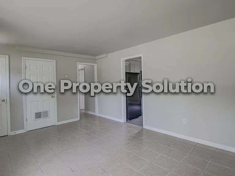 5001 Carolina St — Photo 15