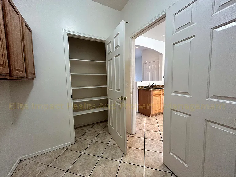 1037 S Speckled Stone Way — Photo 10