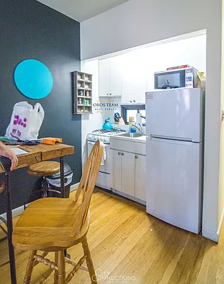 Rented by City Connections Realty | media 3