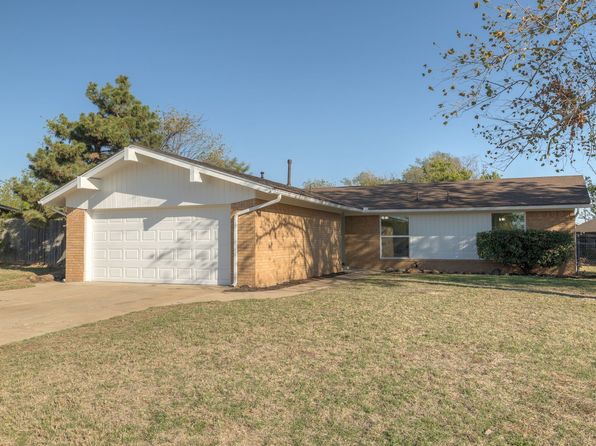 3207 SE Coachman Pl