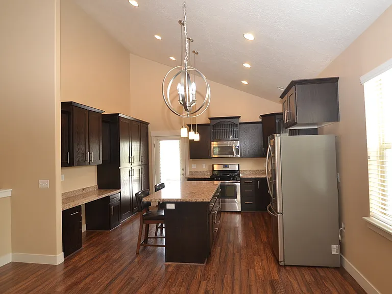 938 W Rebecca View Dr — Photo 6