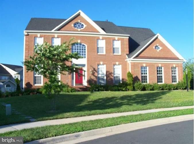 1st image of 5069 Burnside Farm Pl