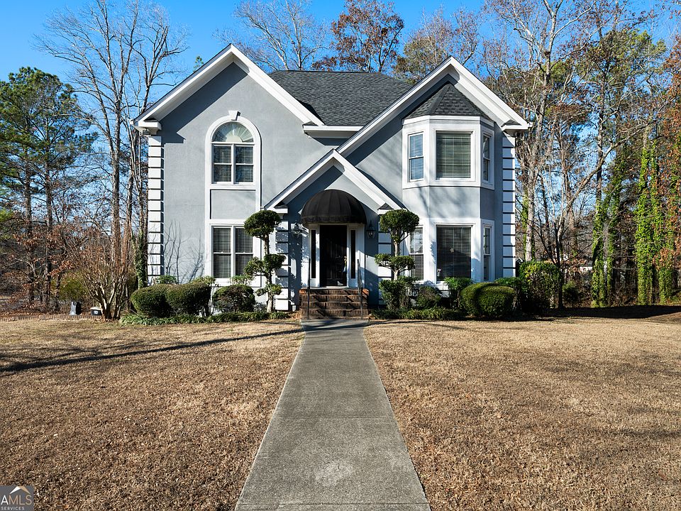 1st image of 224 Rolling Oaks Dr NW