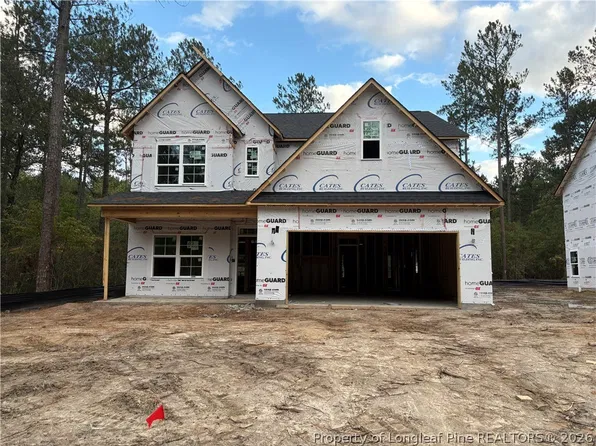 224 Forest Valley Dr, Spring Lake, NC 28390